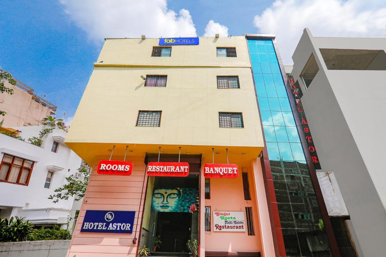 Fabhotel Astor Gaya Exterior foto